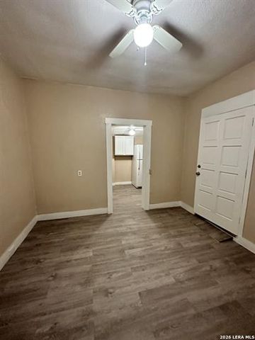 314 N Nueces B, San Antonio, TX 78207