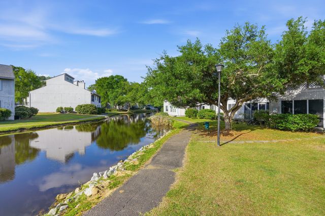 605 Waterwood Drive, Goose Creek, SC 29445