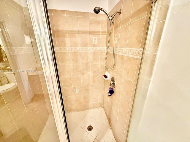 2048 NE 35th Ave, Homestead, FL 33033