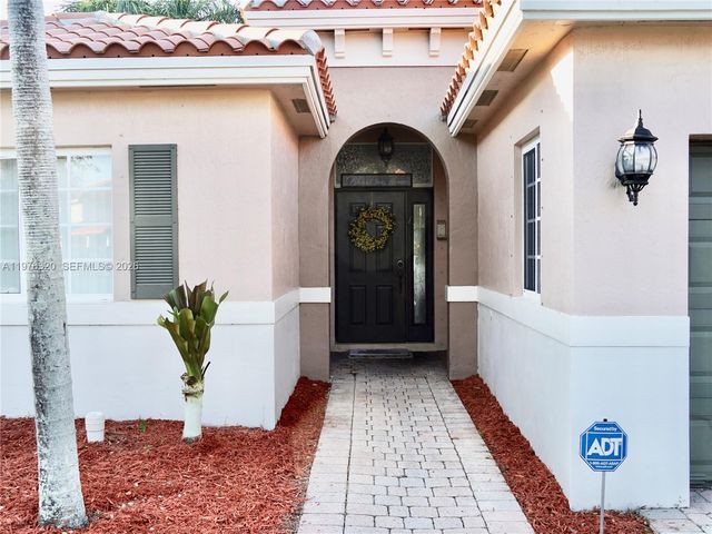 2048 NE 35th Ave, Homestead, FL 33033