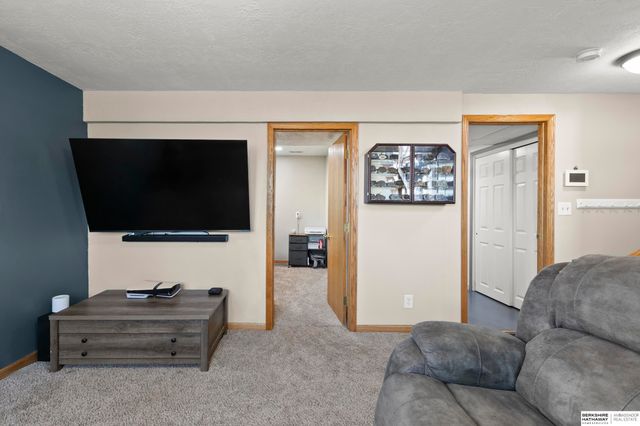 4920 S 47th Street, Lincoln, NE 68516