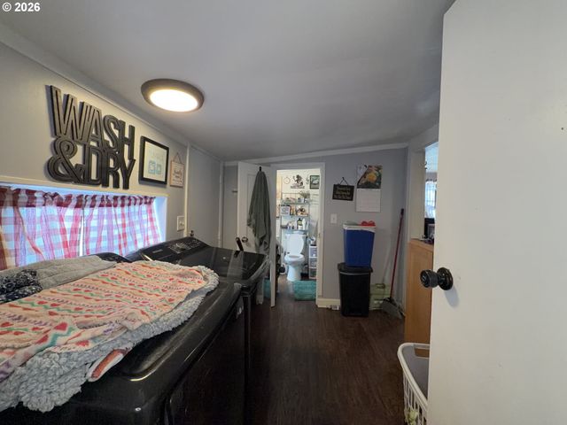 844 Ne JOHNSON St, Myrtle Creek, OR 97457