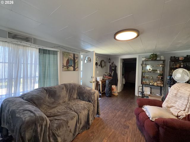 844 Ne JOHNSON St, Myrtle Creek, OR 97457