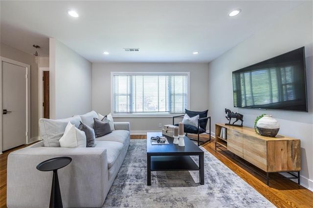 709 Park Lane, Decatur, GA 30033