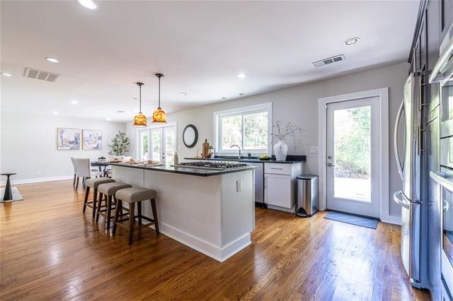 709 Park Lane, Decatur, GA 30033