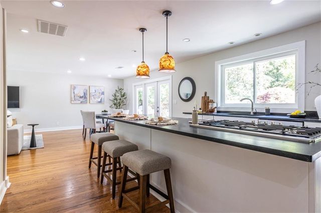 709 Park Lane, Decatur, GA 30033