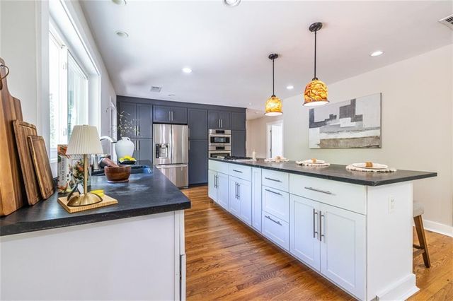 709 Park Lane, Decatur, GA 30033