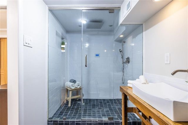 709 Park Lane, Decatur, GA 30033