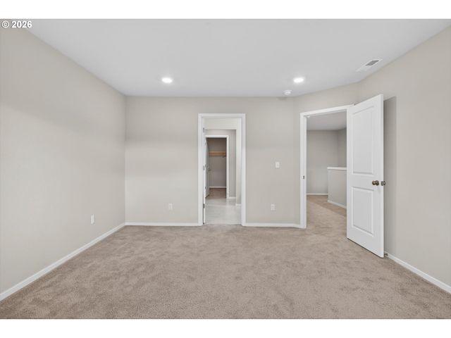 16156 Nw PRISTINE Ln, Portland, OR 97229