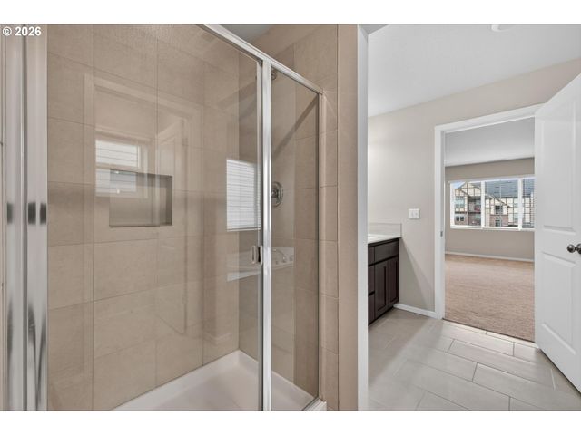 16156 Nw PRISTINE Ln, Portland, OR 97229