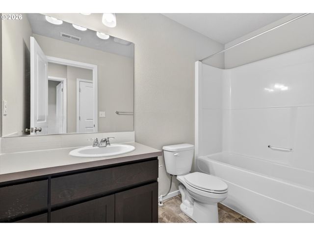 16156 Nw PRISTINE Ln, Portland, OR 97229