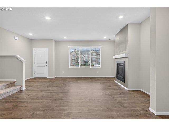 16156 Nw PRISTINE Ln, Portland, OR 97229