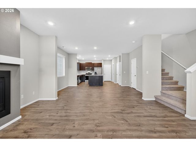 16156 Nw PRISTINE Ln, Portland, OR 97229