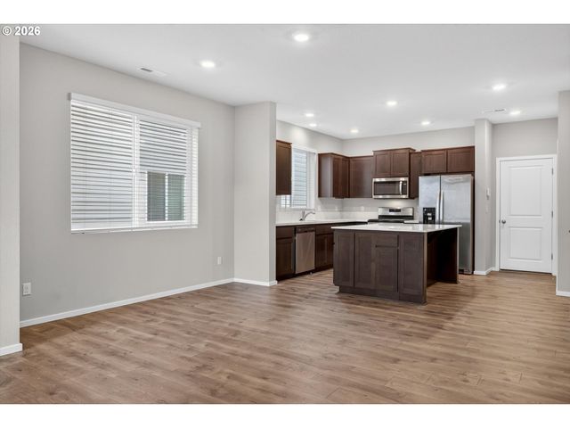 16156 Nw PRISTINE Ln, Portland, OR 97229