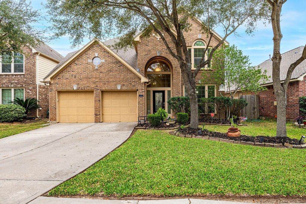 3106 Rock Brook Falls Lane, League City, TX 77573