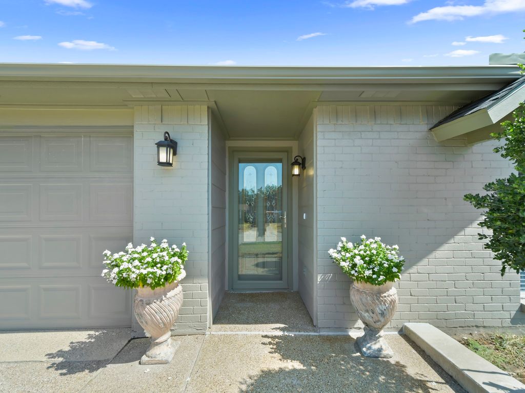 2033 Lymington Road, Carrollton, TX 75007 — photo 4