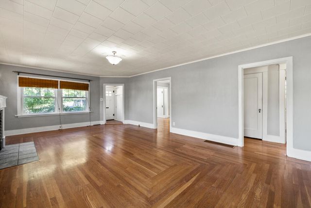1902 Esplanade Avenue, Klamath Falls, OR 97601