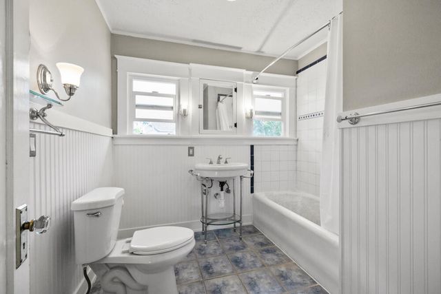 1902 Esplanade Avenue, Klamath Falls, OR 97601