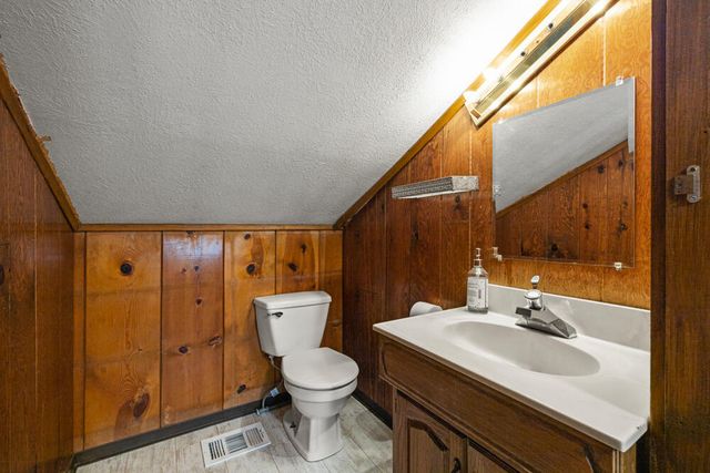 1902 Esplanade Avenue, Klamath Falls, OR 97601