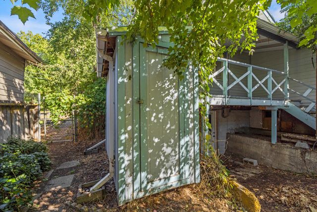 1902 Esplanade Avenue, Klamath Falls, OR 97601