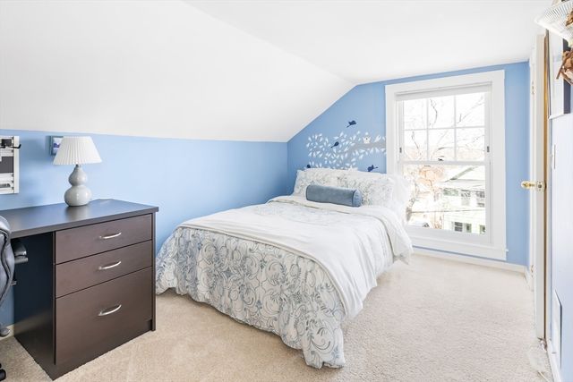 52 Gardner St, Newton, MA 02458