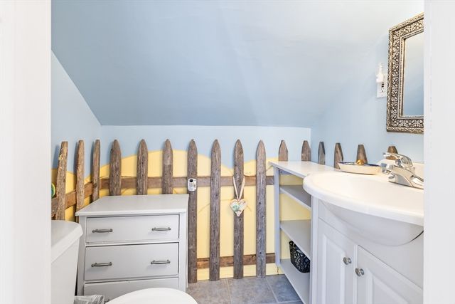 52 Gardner St, Newton, MA 02458