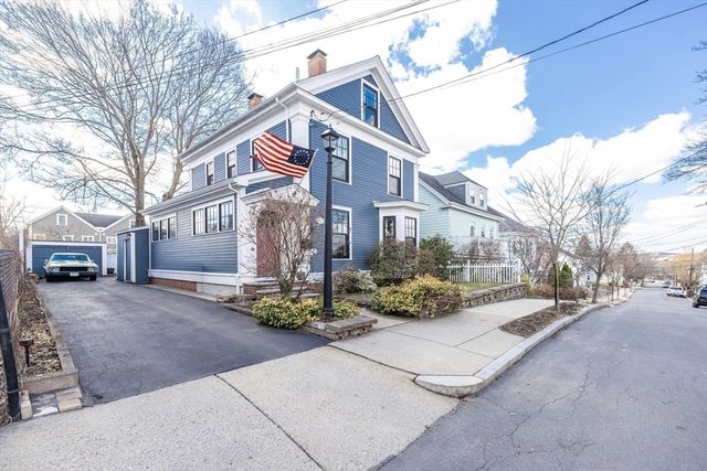 52 Gardner St, Newton, MA 02458