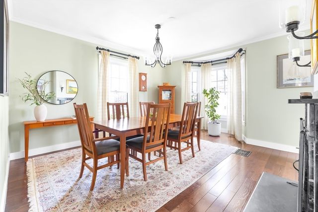 52 Gardner St, Newton, MA 02458