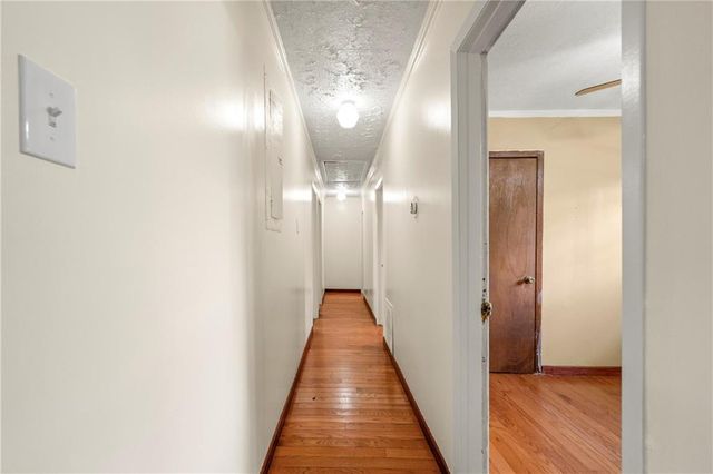 1885 North SW Drive, Atlanta, GA 30331