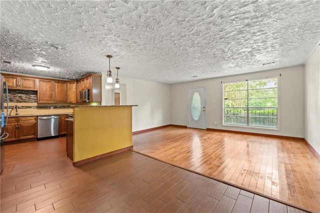 1885 North SW Drive, Atlanta, GA 30331