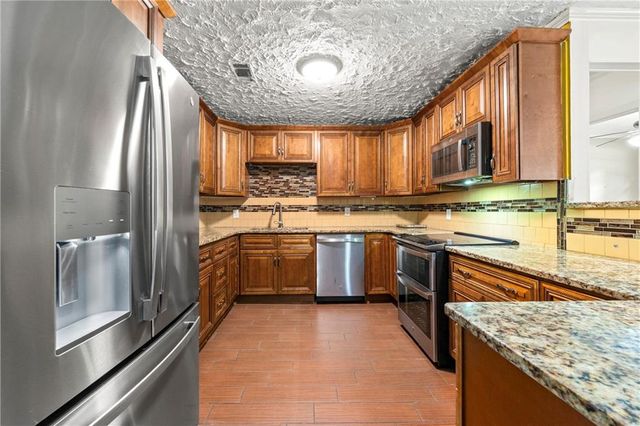 1885 North SW Drive, Atlanta, GA 30331