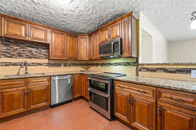 1885 North SW Drive, Atlanta, GA 30331