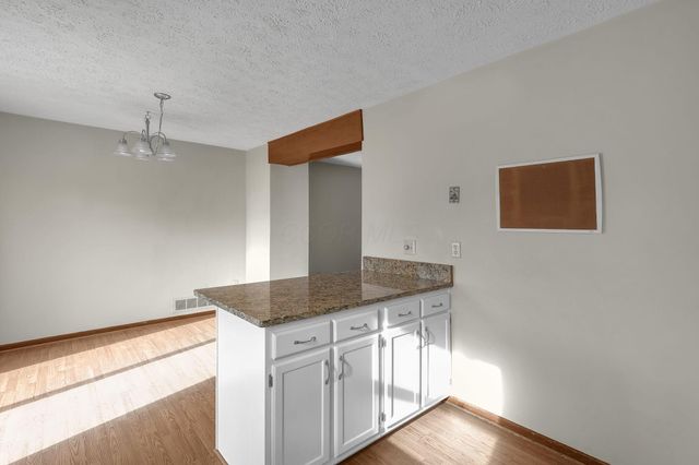 5875 Parkbridge Lane, Dublin, OH 43016