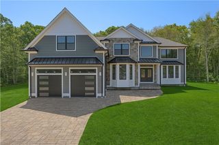 140 South Pier Road, Narragansett, RI 02882
