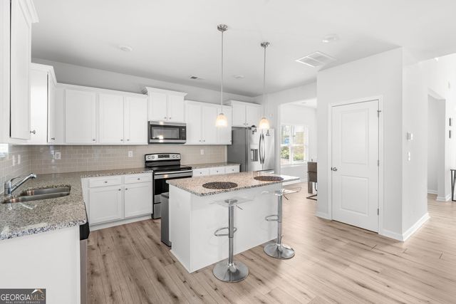 100 Petunia Court, Mcdonough, GA 30252