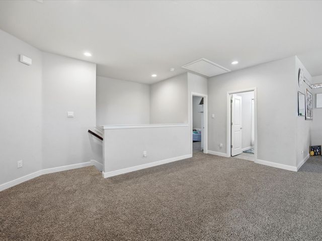 186 Dogwood Avenue, Rhome, TX 76078