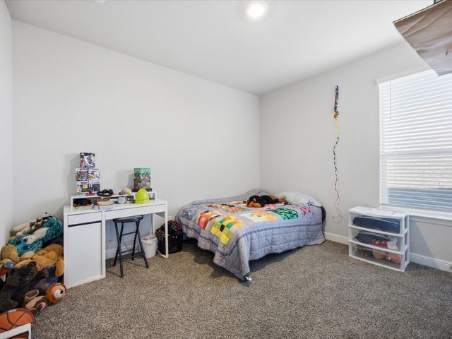 186 Dogwood Avenue, Rhome, TX 76078