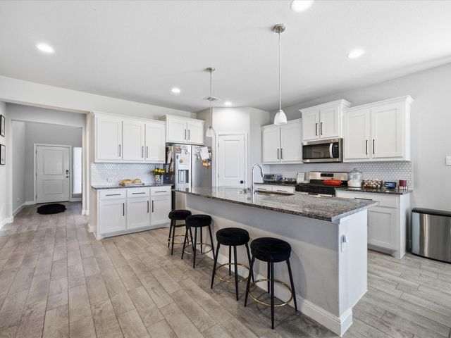 186 Dogwood Avenue, Rhome, TX 76078