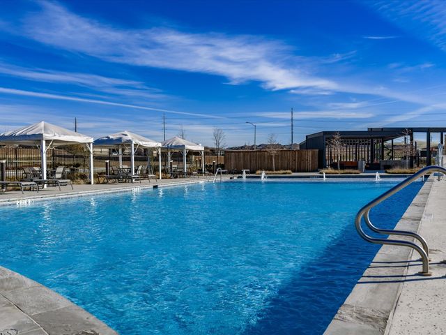 186 Dogwood Avenue, Rhome, TX 76078