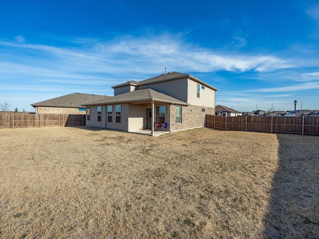 186 Dogwood Avenue, Rhome, TX 76078