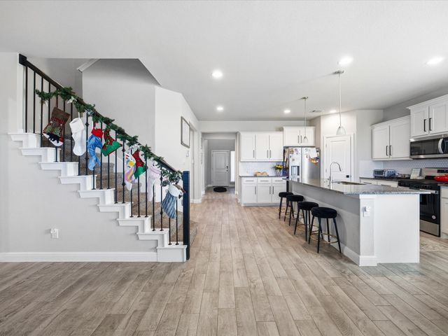 186 Dogwood Avenue, Rhome, TX 76078