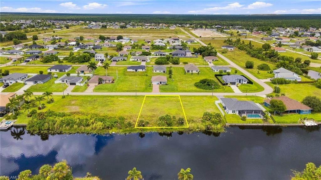 1250 NE 40th ST, CAPE CORAL, FL 33909 — exterior