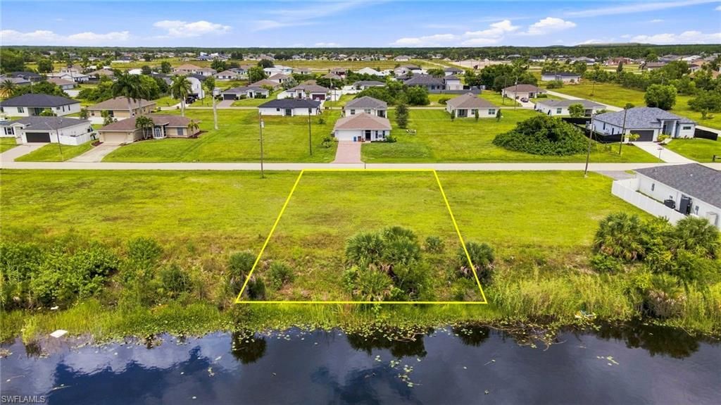 1250 NE 40th ST, CAPE CORAL, FL 33909 — photo 4