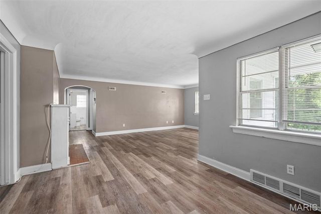 309 N Schlueter Avenue, St Louis, MO 63135