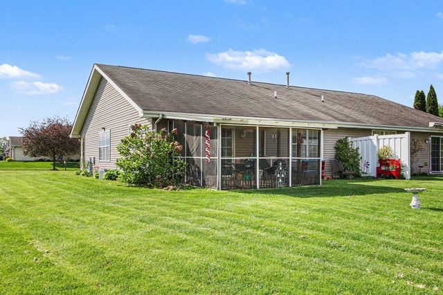 9096 Carolina Court, Merrillville, IN 46410