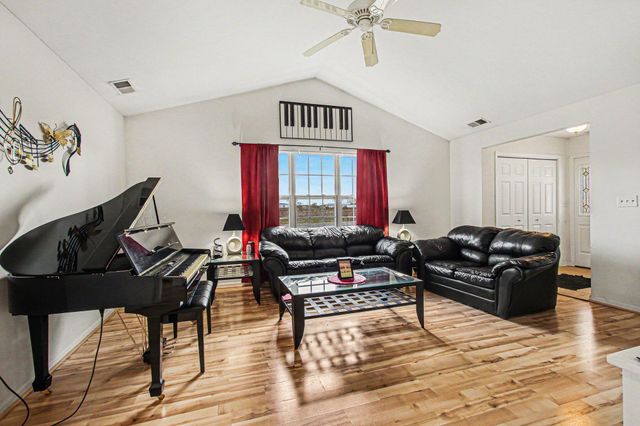 9096 Carolina Court, Merrillville, IN 46410