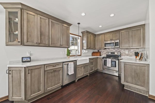 8152 Stickney AVENUE, Wauwatosa, WI 53213