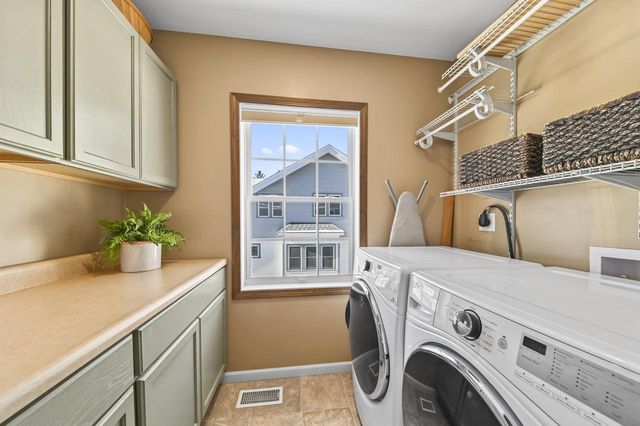 8152 Stickney AVENUE, Wauwatosa, WI 53213