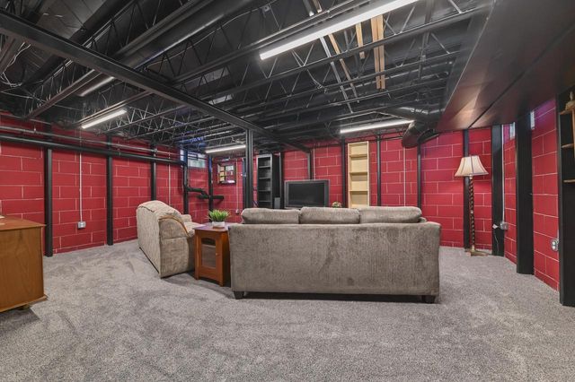 8152 Stickney AVENUE, Wauwatosa, WI 53213