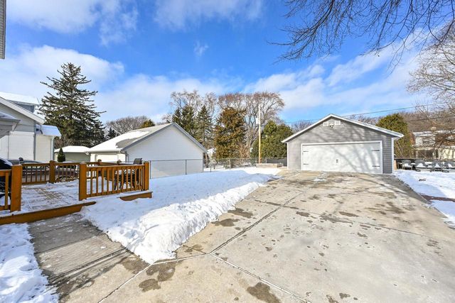 8152 Stickney AVENUE, Wauwatosa, WI 53213